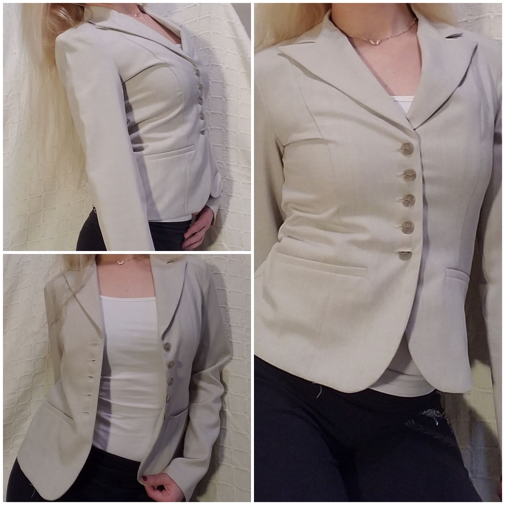 Womens light tan blazer / jacket